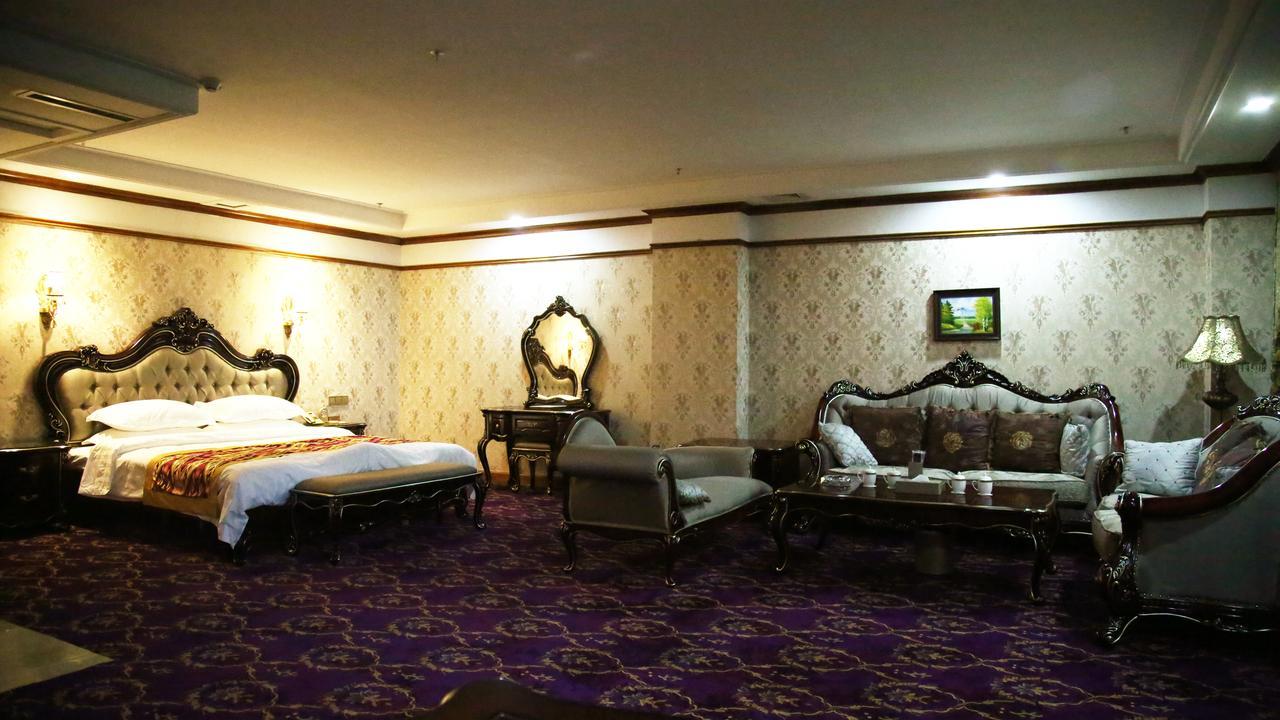 Nurlan Hotel 카슈가르 외부 사진